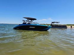 2023 Yamaha 255XE Wake Surf Boat