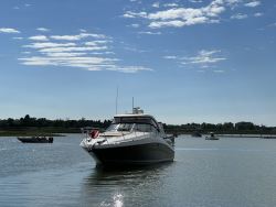 2005 SeaRay 390 Sundancer 