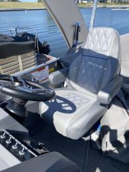2022 Bennington RX Sport Pontoon
